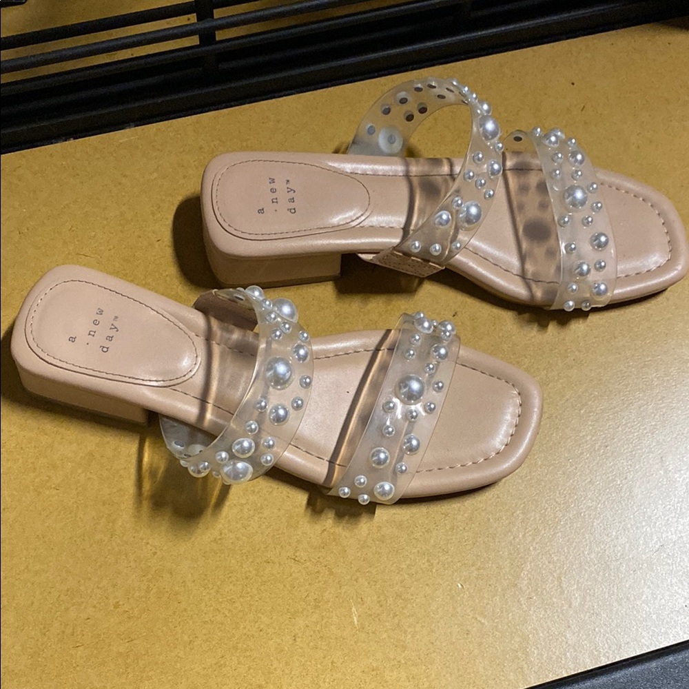 Size 7 1/2 A New Day Sandals
